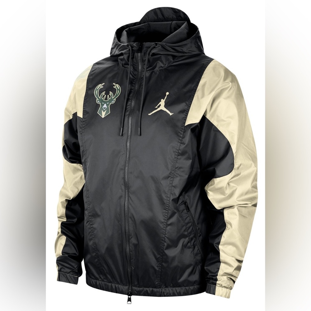 NIKE MILWAUKEE BUCKS COURTSIDE STATEMENT EDITION JORDAN JACKET. Unisex. L mens